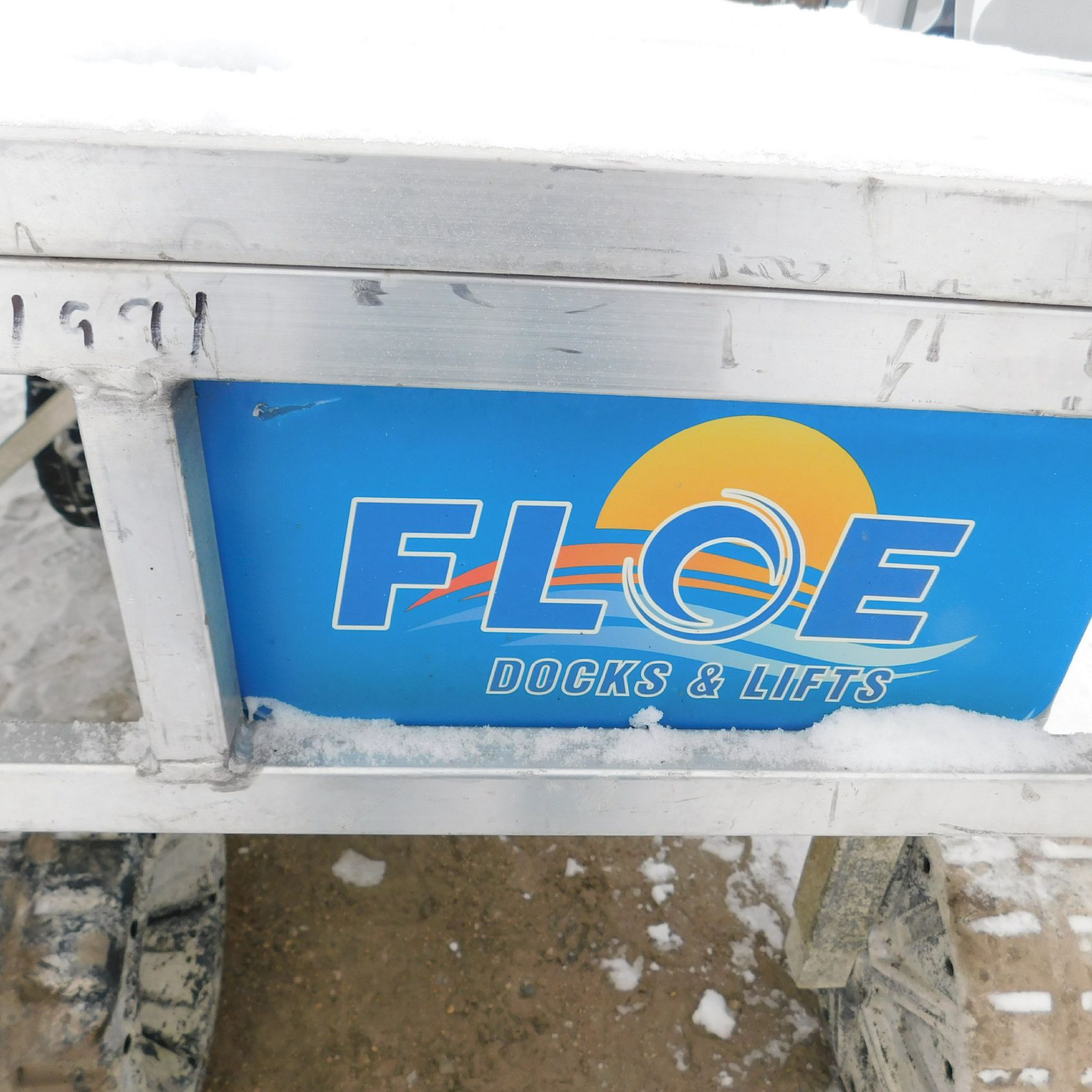 #1991 Floe 32' w/ Sundeck - Image 14